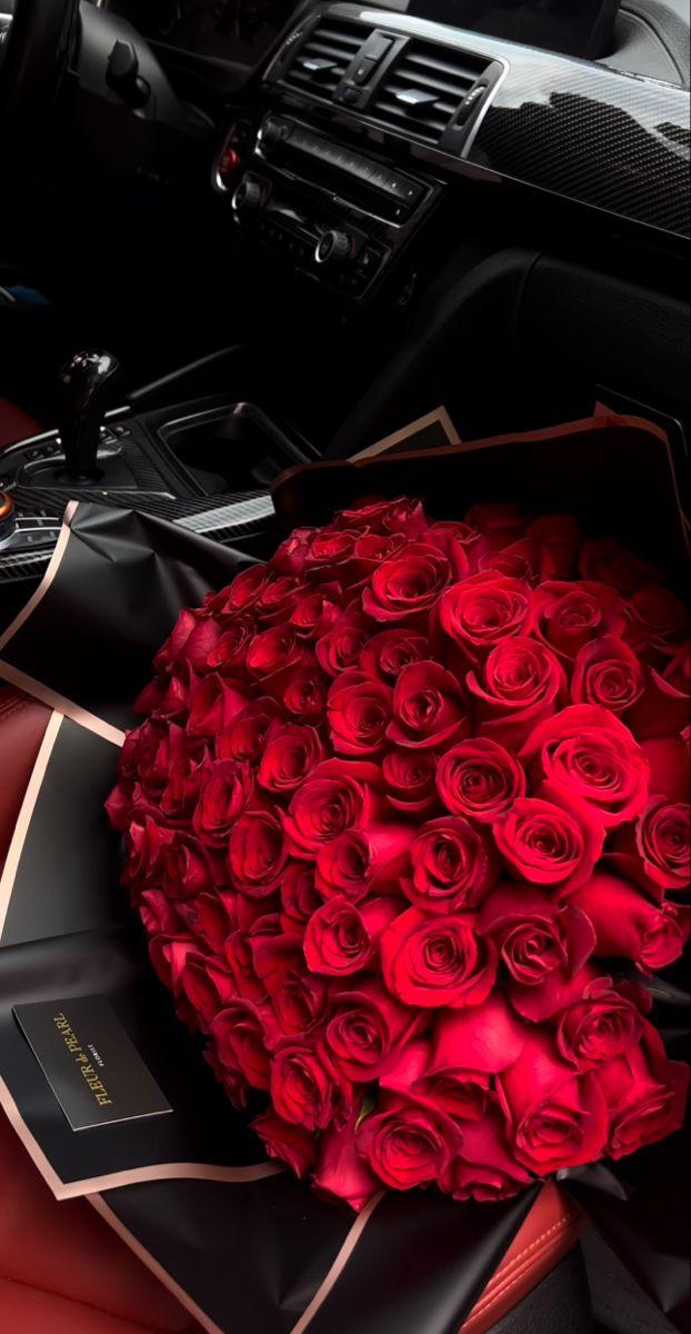 Corporate meeting room with carefully timed floral arrangements that maintain elegance throughout business hours